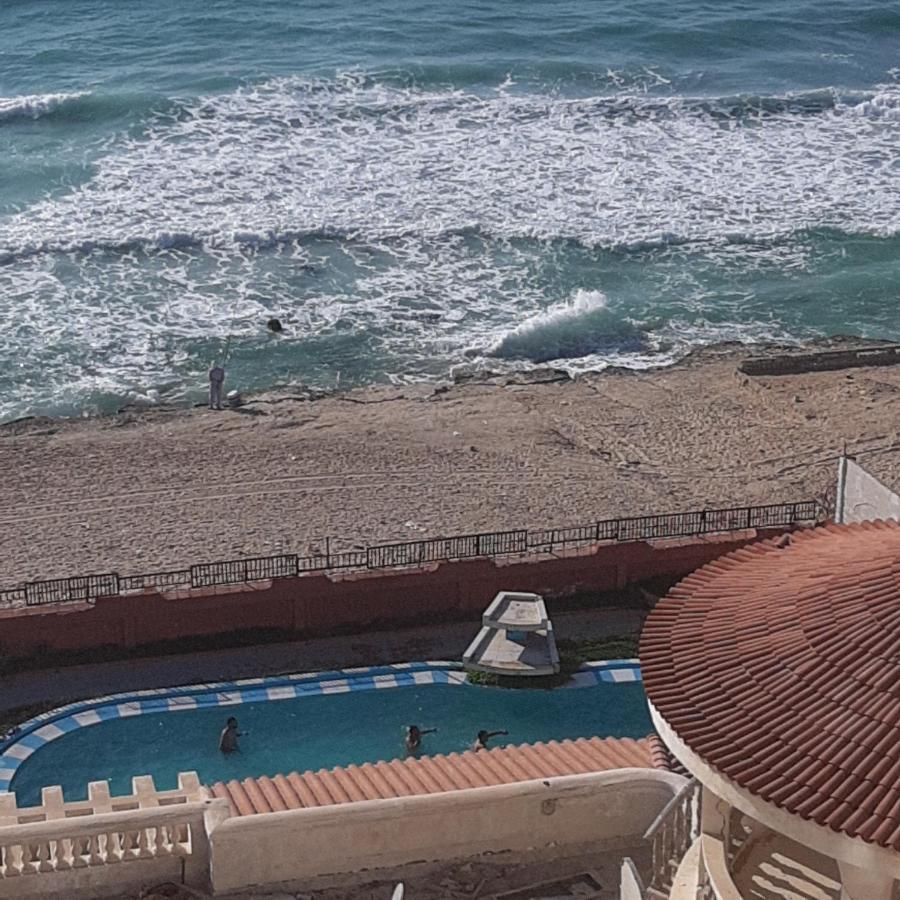 Panorama Apartment With A Charming Sea And Swimming Pool View Near Alexandria With Free Wifi شقة باطلالة ساحرة على البحر وحمام السباحة Zewnętrze zdjęcie