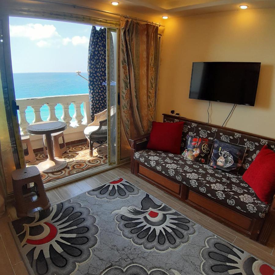 Panorama Apartment With A Charming Sea And Swimming Pool View Near Alexandria With Free Wifi شقة باطلالة ساحرة على البحر وحمام السباحة Zewnętrze zdjęcie