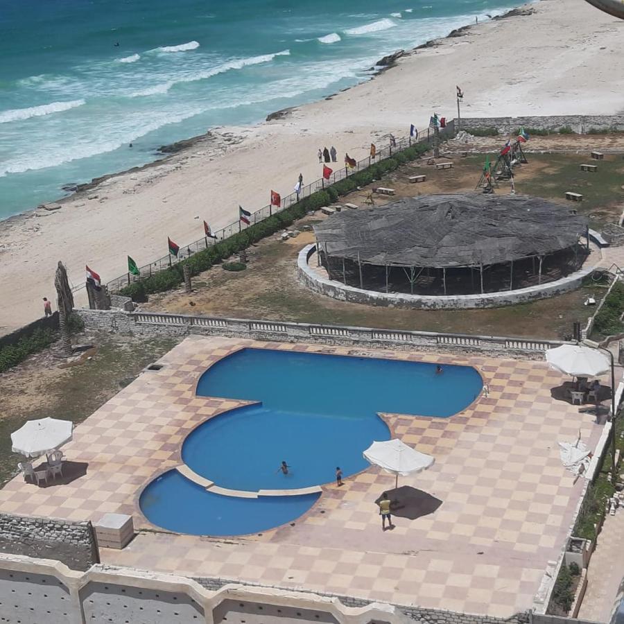 Panorama Apartment With A Charming Sea And Swimming Pool View Near Alexandria With Free Wifi شقة باطلالة ساحرة على البحر وحمام السباحة Zewnętrze zdjęcie