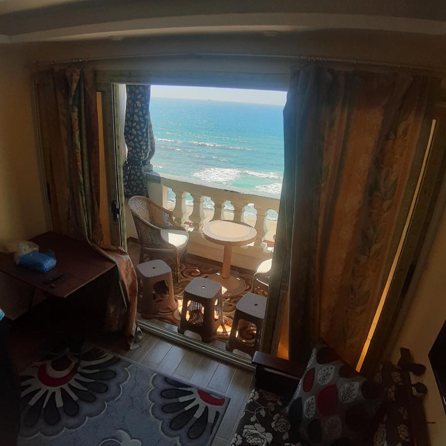 Panorama Apartment With A Charming Sea And Swimming Pool View Near Alexandria With Free Wifi شقة باطلالة ساحرة على البحر وحمام السباحة Zewnętrze zdjęcie