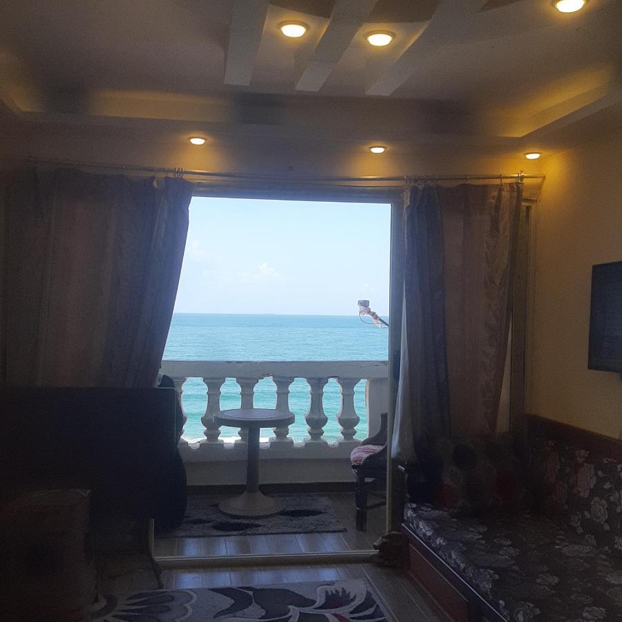 Panorama Apartment With A Charming Sea And Swimming Pool View Near Alexandria With Free Wifi شقة باطلالة ساحرة على البحر وحمام السباحة Zewnętrze zdjęcie